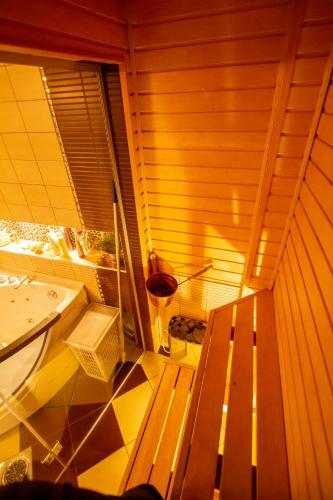 Niine 10c Apartment