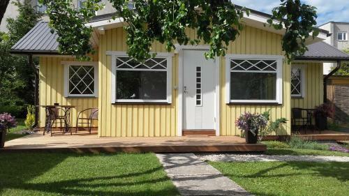 Hostal Haavalehe Summer House