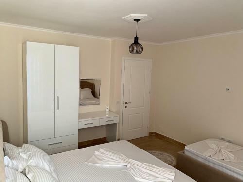 Alb's Apartment 2