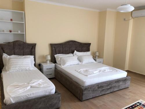 Alb's Apartment 1