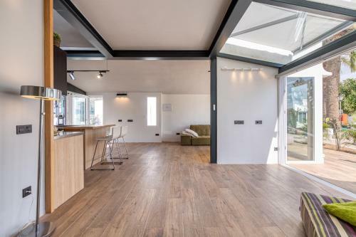 Modern Bungalow Drag�n Club II