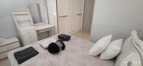 Wonderful Sea View Apartment Qerret