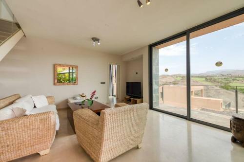 Villa With Heated Pool Access In Luxury Golf Resort