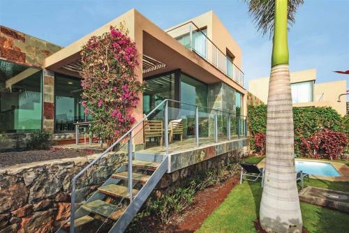 Villa With Private Pool In 5 Star Golf Resort