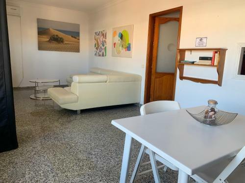 Yumbo House 1