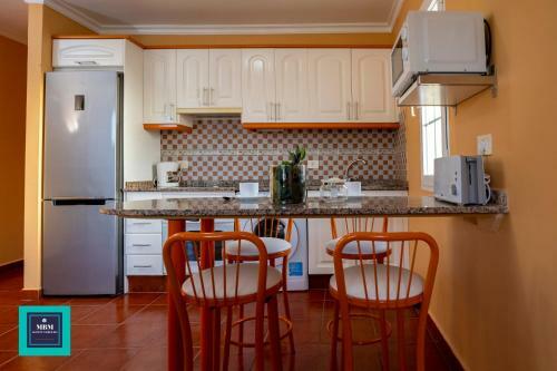 In�s Apartment, Monta�a La Data
