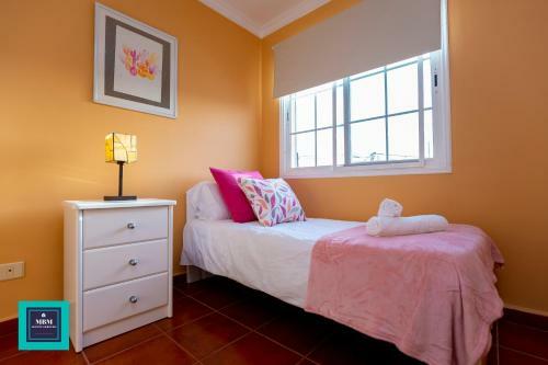 In�s Apartment, Monta�a La Data