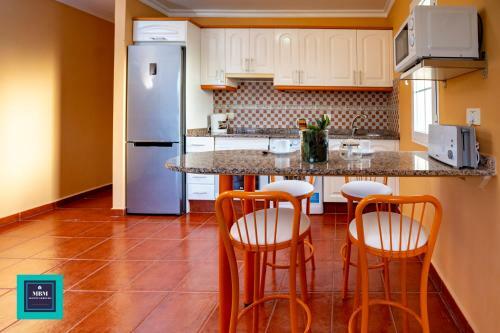 In�s Apartment, Monta�a La Data