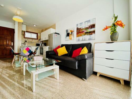 Orange And White Apartment In Yumbo