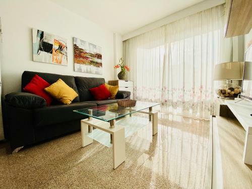 Orange And White Apartment In Yumbo