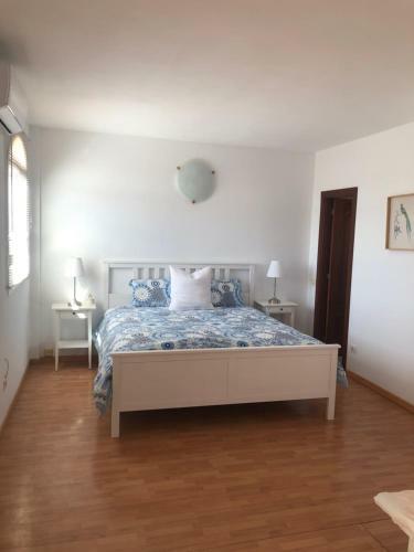 Incre�ble Casa Con Piscina Privada Y Jacuzzi