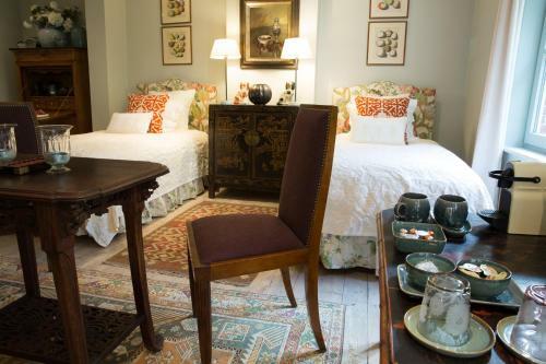 Bed & Breakfast Two Rooms In Bruges