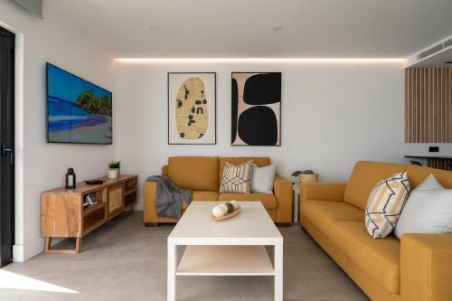 Fully Refurbished House In 2022 - Private Heated Pool - Gran Canaria Stays