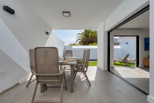 Fully Refurbished House In 2022 - Private Heated Pool - Gran Canaria Stays