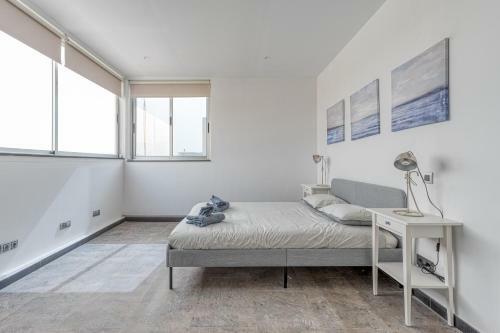Modern 2br Villa Private Pool And Parking