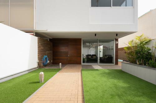 Modern 2br Villa Private Pool And Parking