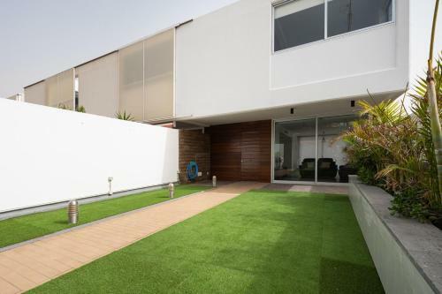 Modern 2br Villa Private Pool And Parking