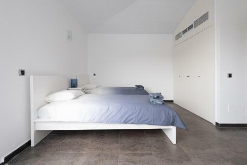 Modern 2br Villa Private Pool And Parking