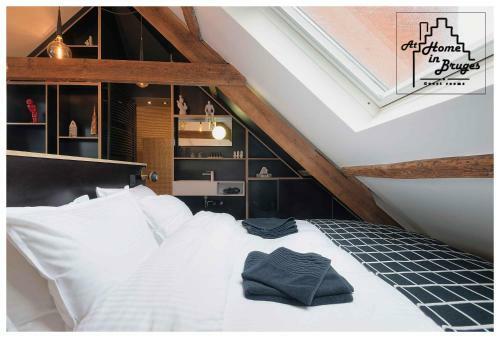 Hostal At Home In Bruges