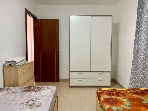 Apartment White Moon