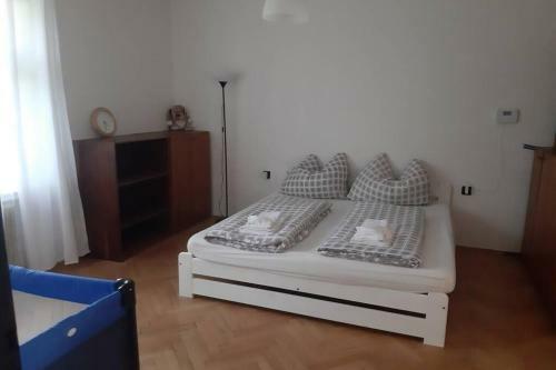 Klid ?as? D�vno Minul�ch Hned Za Prahou