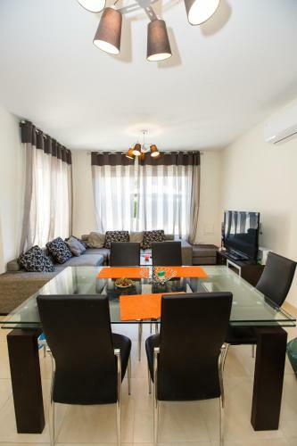 Zefyros Love Apartment