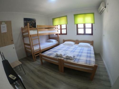 Hostal Guesthouse Check In