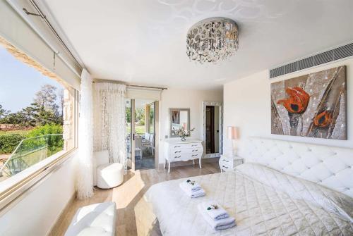 Harmonia Beach Villa