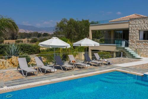 Harmonia Beach Villa