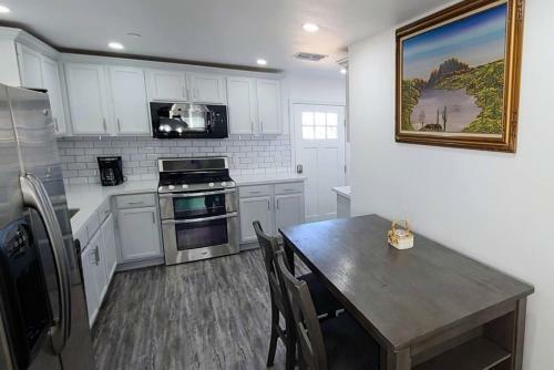 Hikers Dream At A New Home In Cottonwood