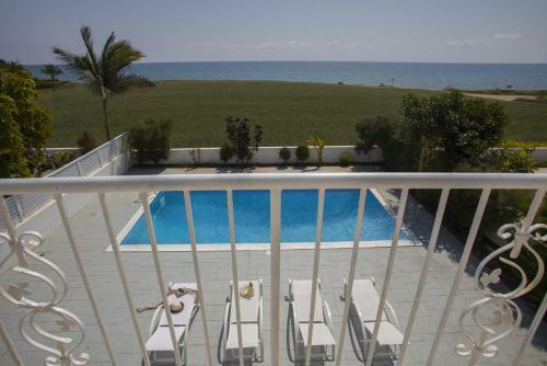 Picture Renting Your 5 Star Beachfront Villa, Larnaca Villa 1395