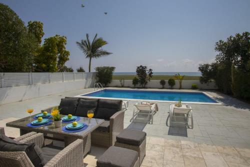 Picture Renting Your 5 Star Beachfront Villa, Larnaca Villa 1395