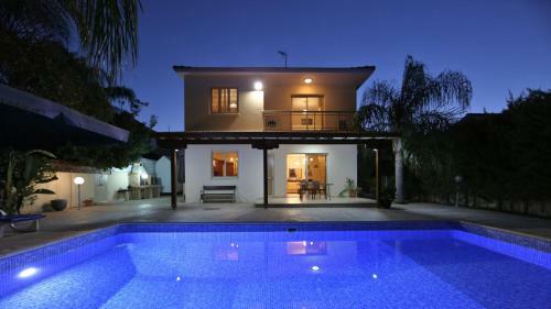 P.a. Villa Mazotos
