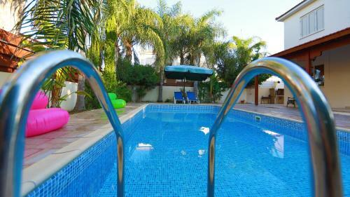 P.a. Villa Mazotos