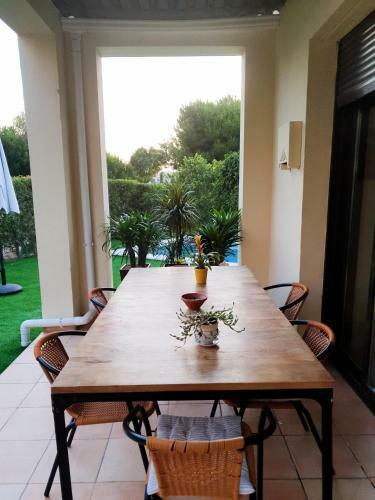 Villa De Lujo Con Piscina En Campo De Golf