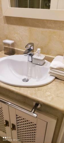 Awesome Ground Floor Roda Golf Apartment!
