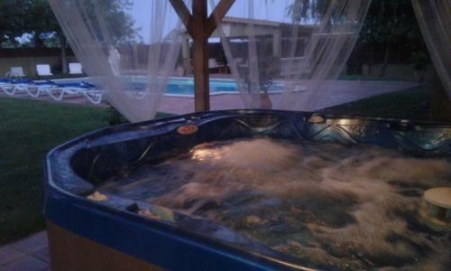 Cal Maduxaire Casa Aislada-h�pica