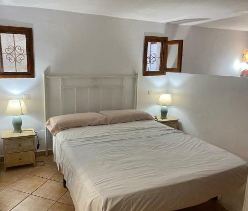 Cala Tarida House