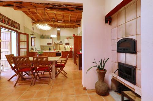 Casa De Campo Can Chinch�