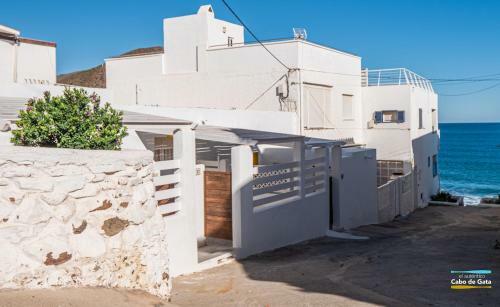Casa Amarilla