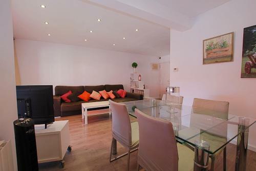 Sunrise Apartment
