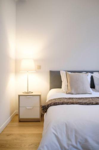 Ilot Sacre Apartments