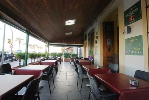 Hotel Tres Leones