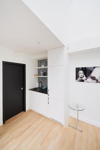 B&B Suites 124
