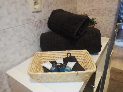 Studio �quip�, Salle De Bain Priv�e, Proche Centre Ville
