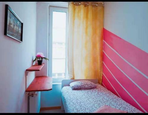 A Private Room With Share The Bathroom