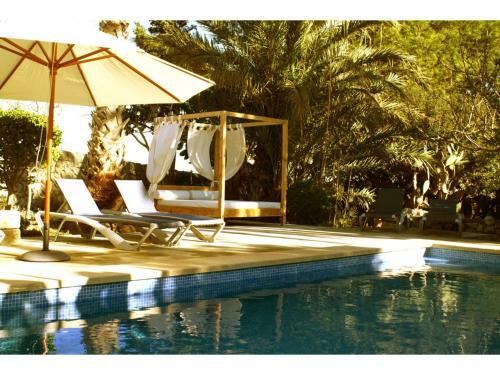 Beautiful Newly Renovated Rustic Country House With Pool