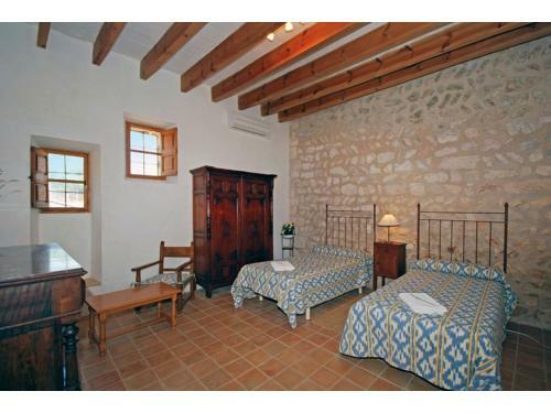 Beautiful Newly Renovated Rustic Country House With Pool