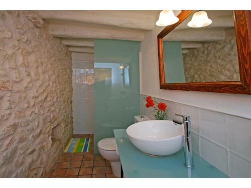 Beautiful Newly Renovated Rustic Country House With Pool