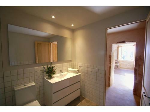 Beautiful Newly Renovated Rustic Country House With Pool
